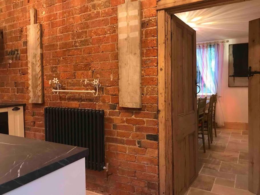 Priory Meadow Cottage Long Bennington エクステリア 写真