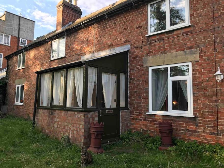 Priory Meadow Cottage Long Bennington エクステリア 写真