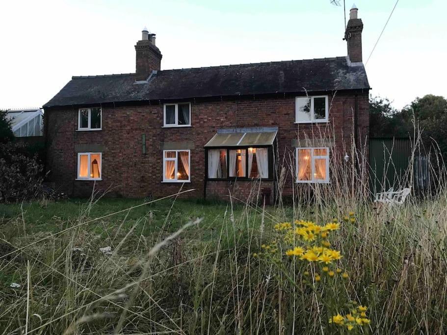 Priory Meadow Cottage Long Bennington エクステリア 写真